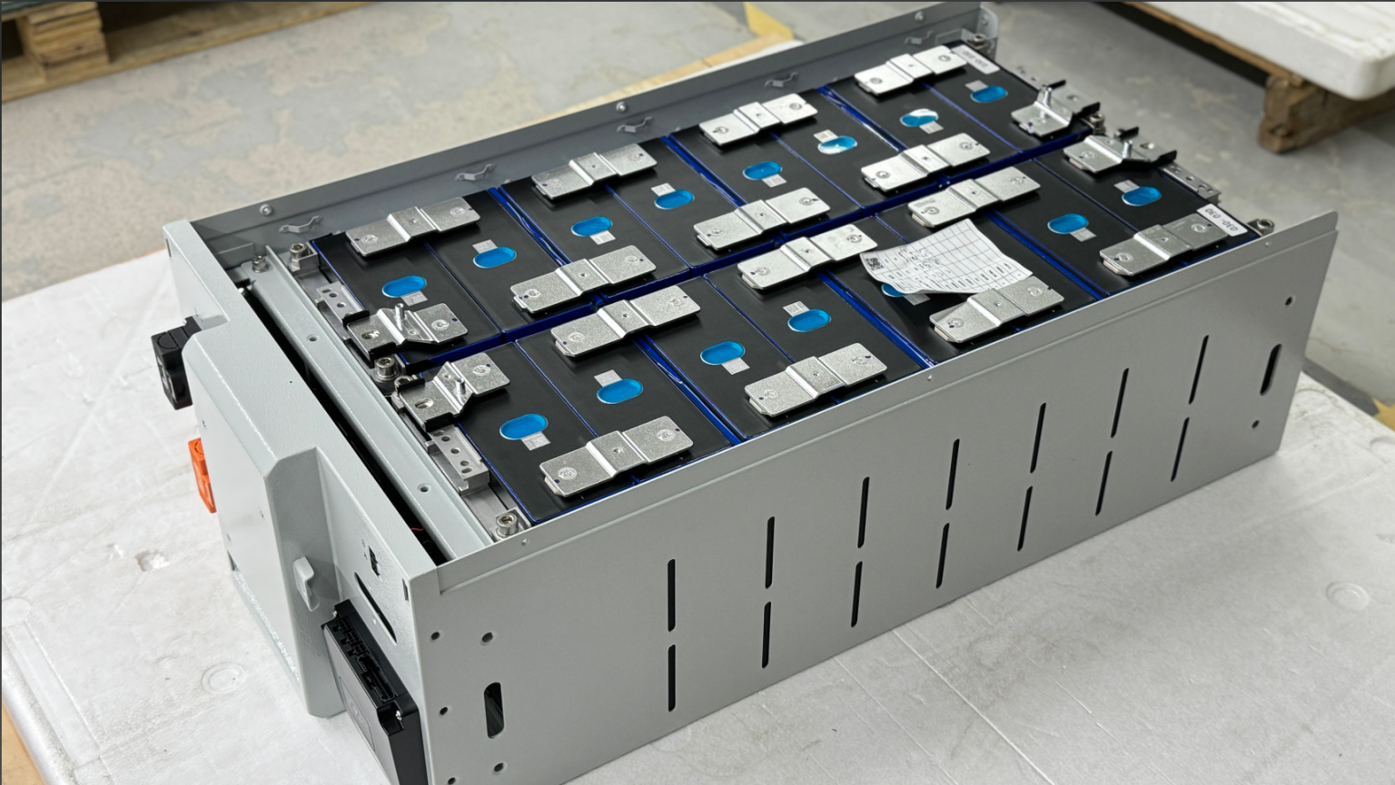 Are nimh batteries lithium?