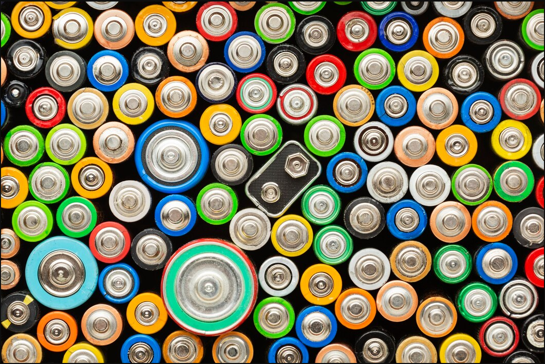 Difference between lithium and nimh batteries